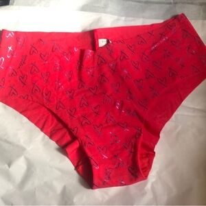 NWT Sexy Illusions by Victoria’s Secret No-Show HipHugger Panty. Red with Hearts